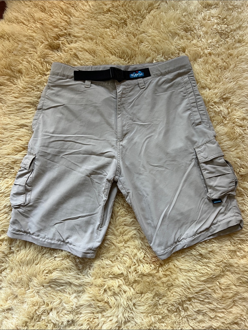 Kavu Men's Light Tan Cargo Shorts with Belt